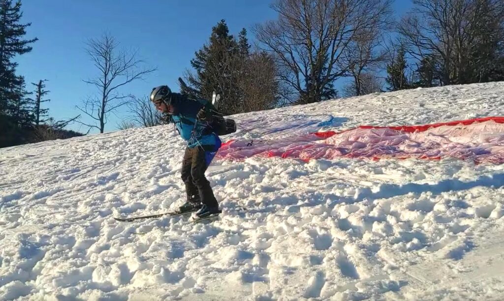 déco à ski penché en avant glisse