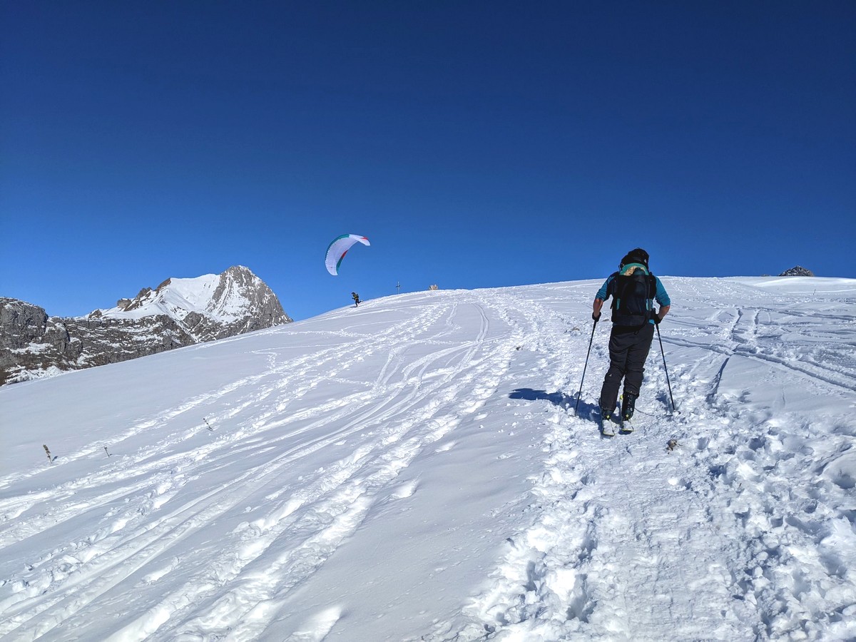 décollage à ski parapente inclinaison pente